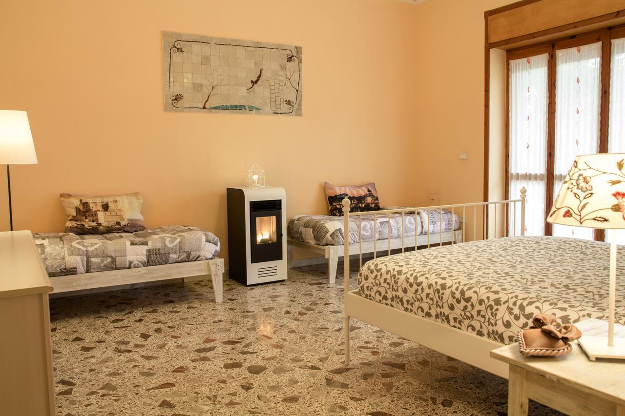 Villa Claudianna Bed & Bike Paestum Kültér fotó